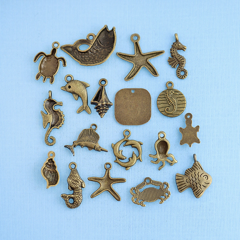 Collection de charmes d'animaux marins ton bronze antique 18 breloques - COL298