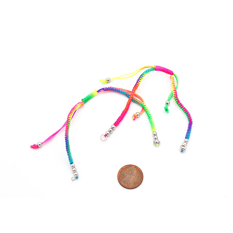 Base de bracelet de connecteur réglable en cordon en nylon arc-en-ciel avec perles d'espacement en laiton 4.5-8.5"- 4mm - 1 bracelet - N028-D