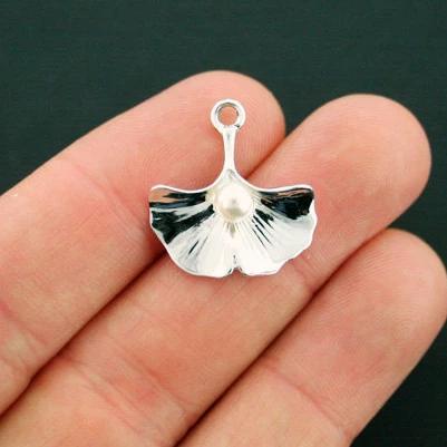 4 Leaf Silver Tone Charms 3D With Imitation Pearl - SC6575
