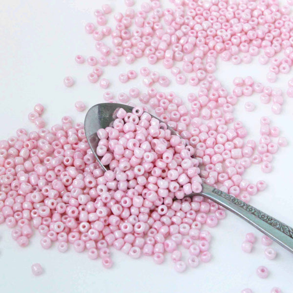 Seed Glass Beads 6/0 4mm - Rose Pink - 50g 495 Beads - BD1311