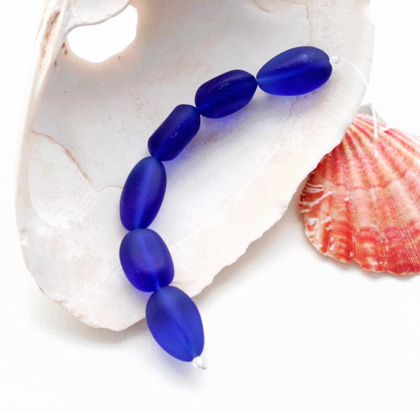 Perles en verre de mer de culture pépite 18 mm x 22 mm - Bleu cobalt - 1 rang 6 perles - U097