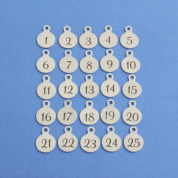Ensemble de breloques numériques en acier inoxydable - Ensemble complet de chiffres 1 à 25 polices cursives - Ligne exclusive - NUMBER002BFS